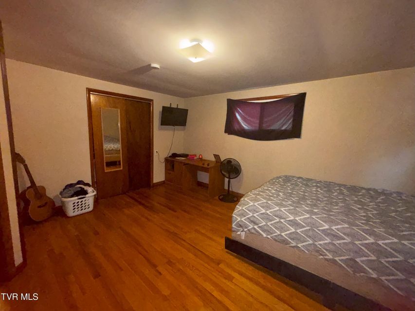 Photo #29: 6002 Mew Road