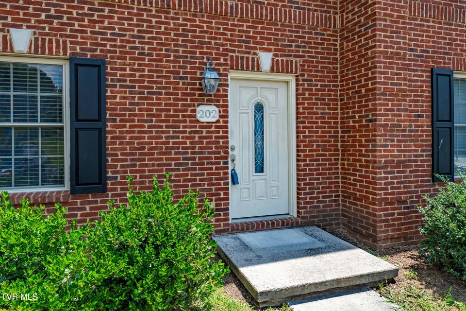 Photo #4: 1709 Cherokee Road