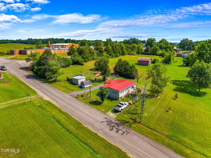 Photo #10: 124 Wayland Boulevard