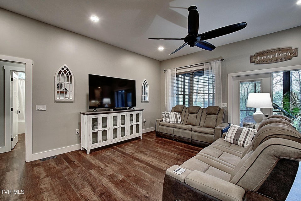 Photo #12: 104 Leedham Road