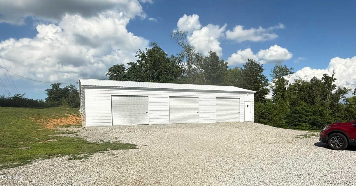 Photo #36: 16618 Singingwood 