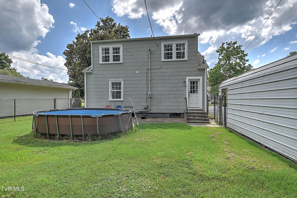 Photo #36: 1432 Valley Street