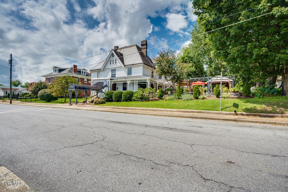 Photo #58: 412 6th Street