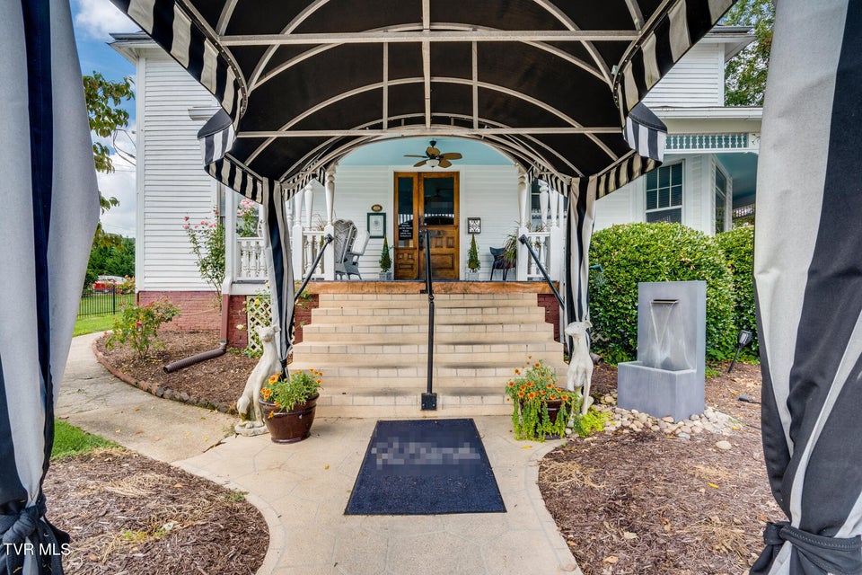 Photo #3: 412 6th Street