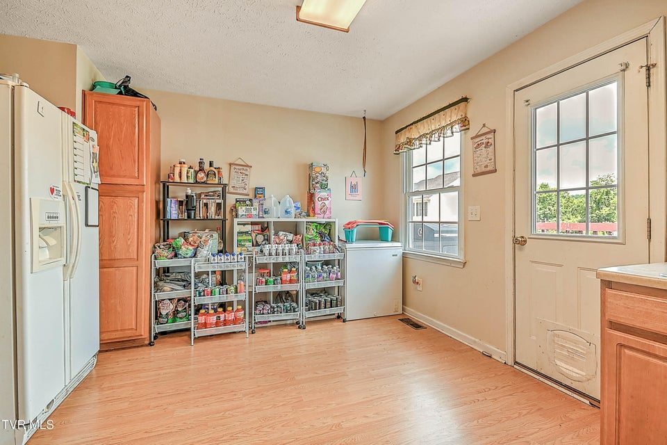 Photo #21: 570 Beaverview Drive