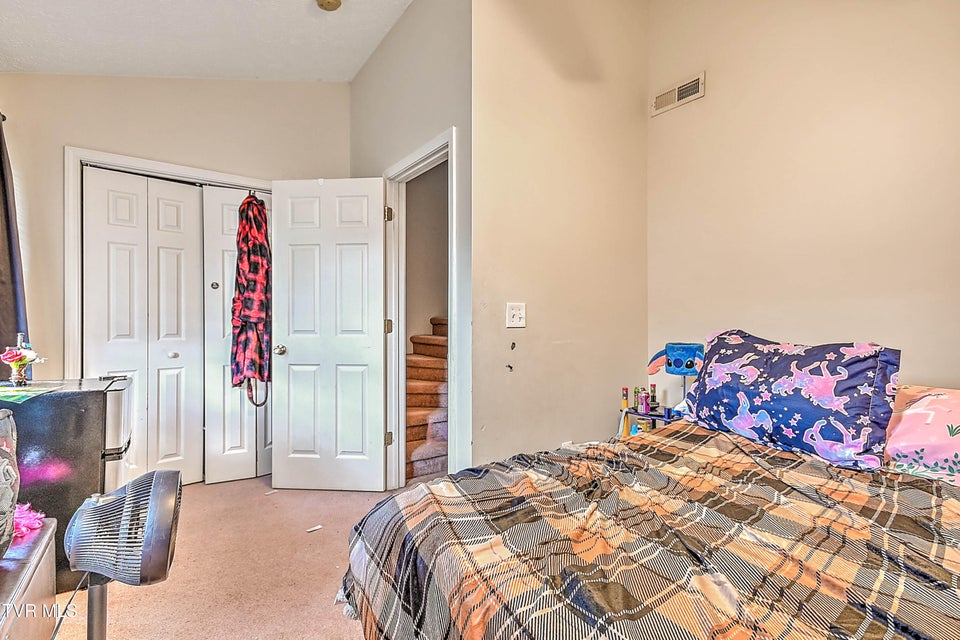Photo #28: 570 Beaverview Drive
