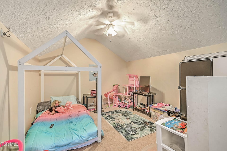 Photo #29: 570 Beaverview Drive