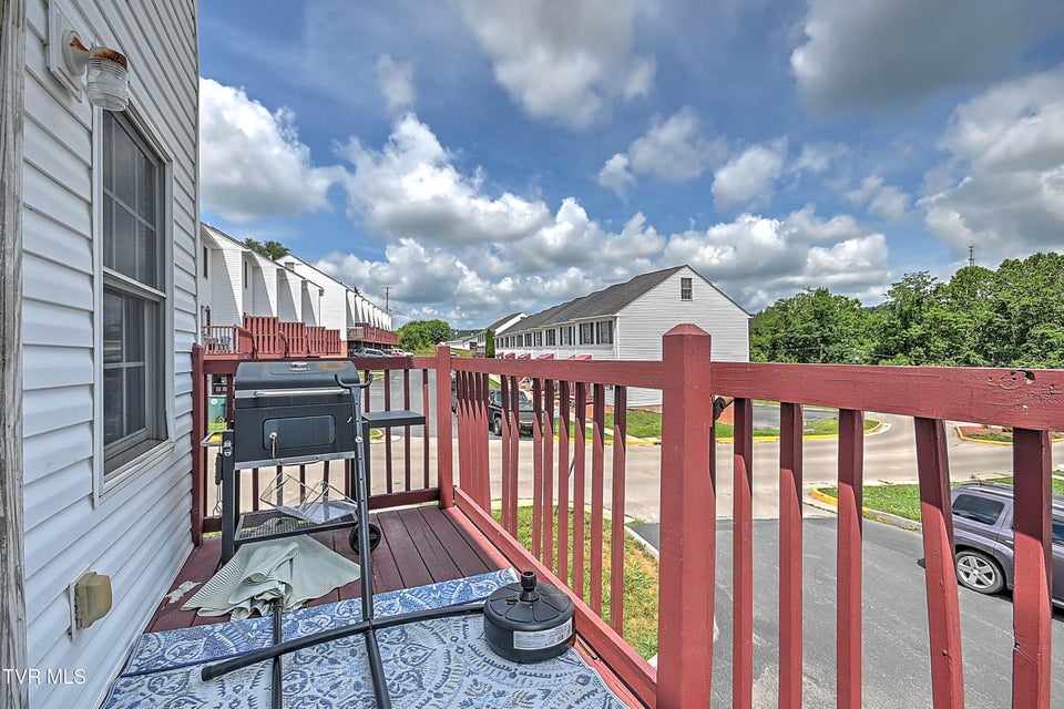 Photo #5: 570 Beaverview Drive