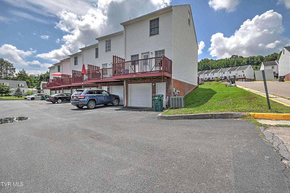 Photo #8: 570 Beaverview Drive