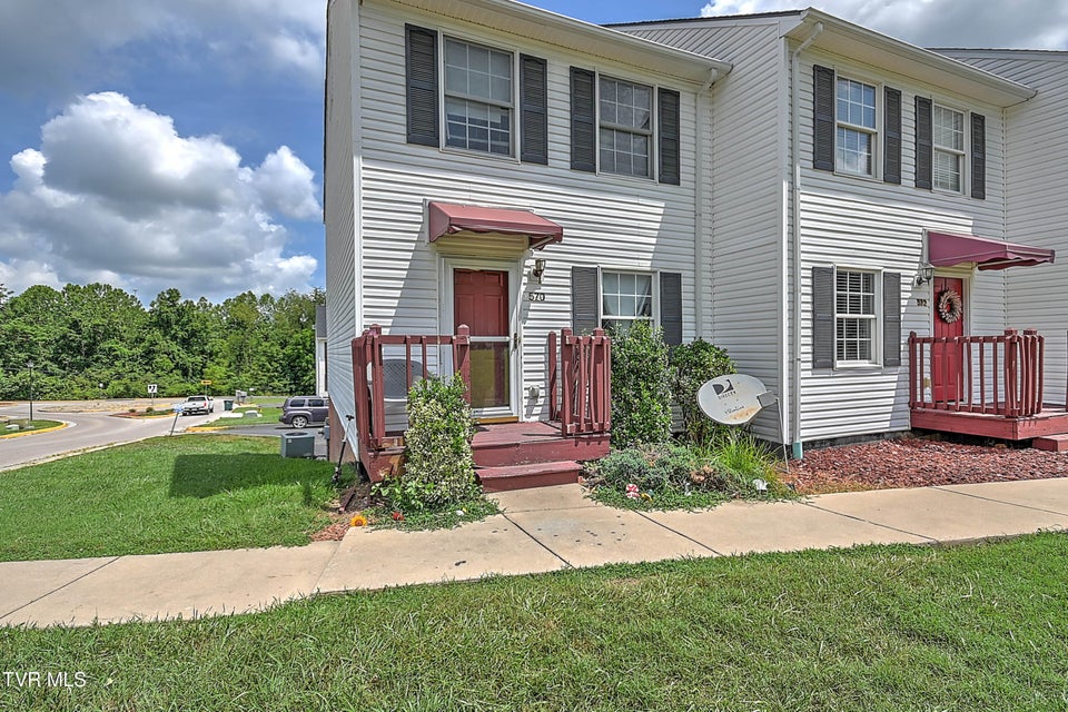Photo #9: 570 Beaverview Drive