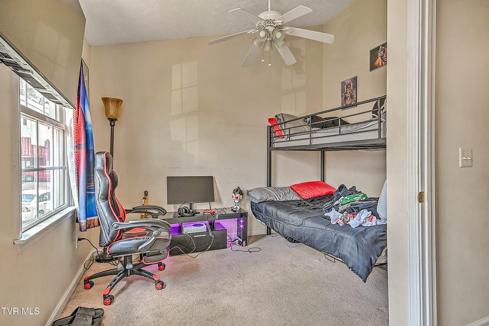 Photo #27: 527 Beaverview Drive