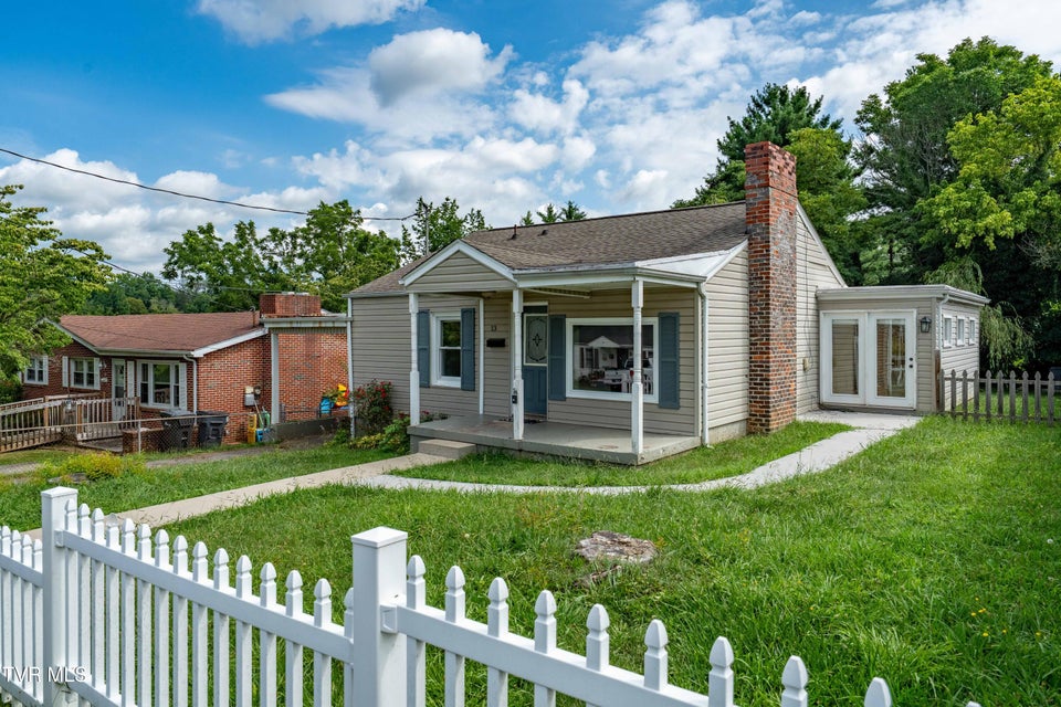 Photo #28: 13 Coffey Street Street