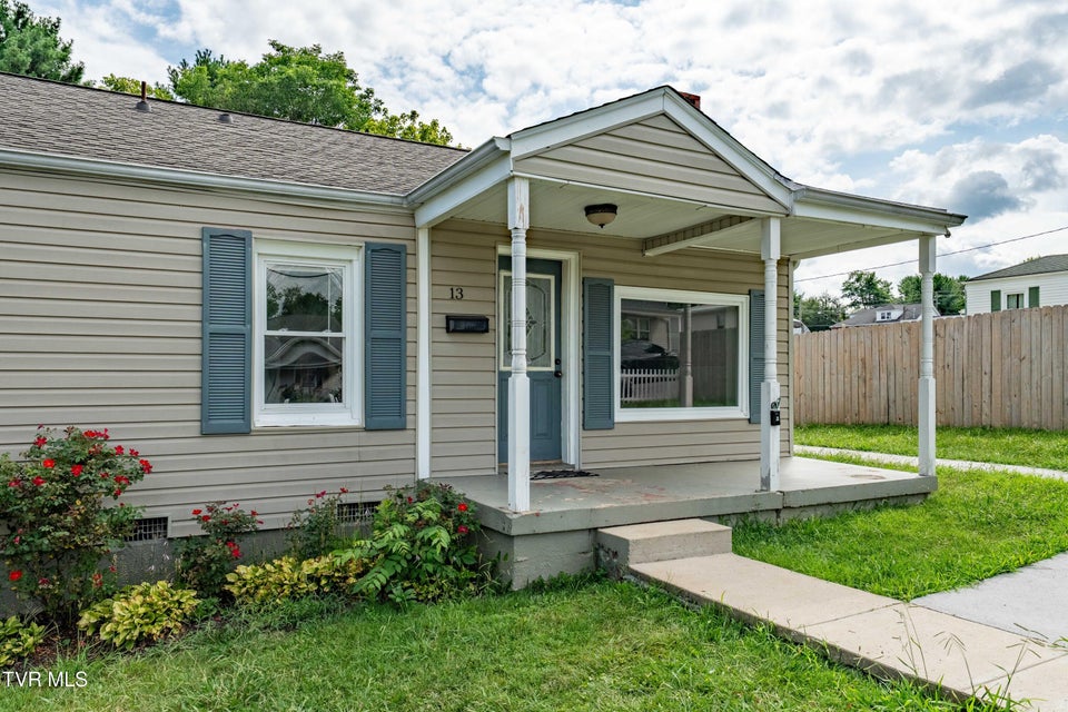Photo #29: 13 Coffey Street Street