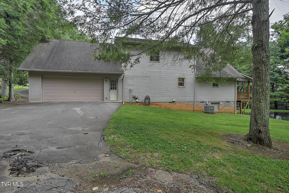 Photo #48: 122 Chase Drive