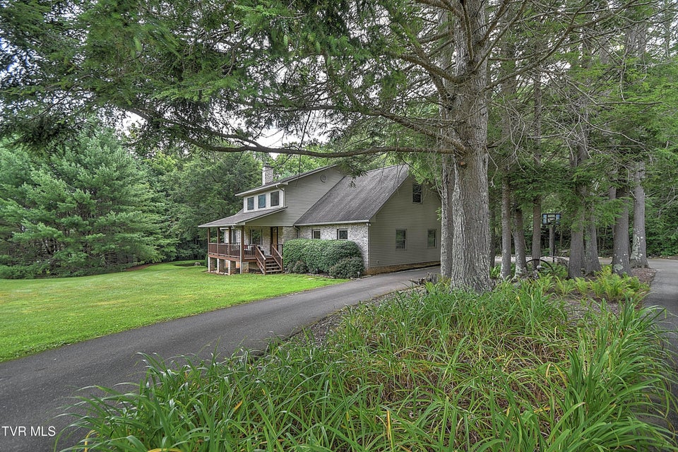 Photo #53: 122 Chase Drive