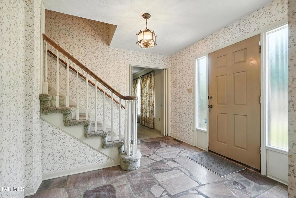 Photo #5: 2616 Suffolk Street