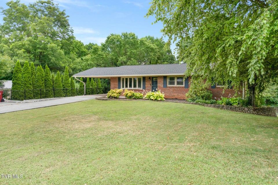 Photo #57: 705 Hilltop Drive