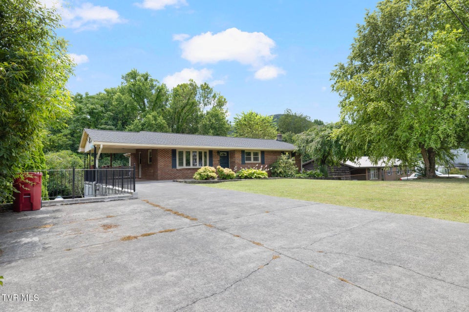 Photo #59: 705 Hilltop Drive