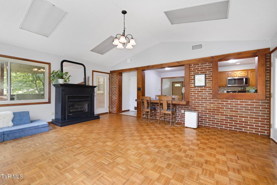 Photo #16: 705 Hilltop Drive