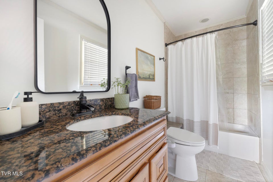 Photo #27: 705 Hilltop Drive