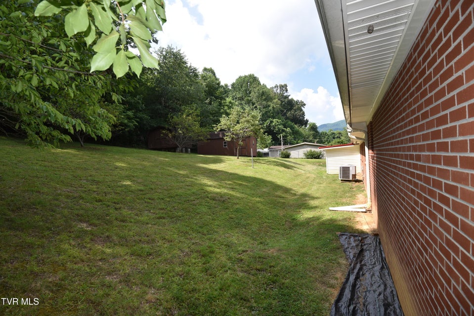 Photo #5: 127 Sewanee Road