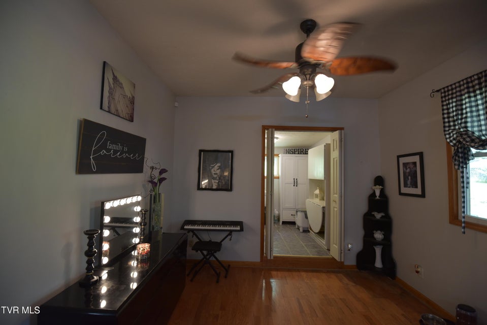Photo #17: 127 Sewanee Road