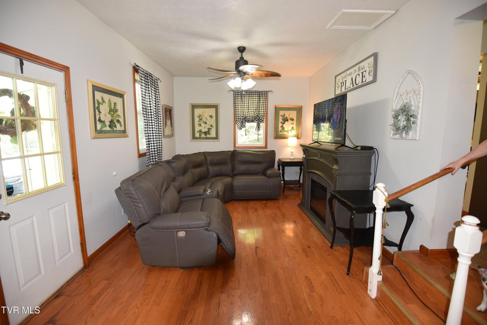 Photo #9: 127 Sewanee Road