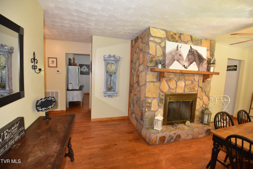 Photo #19: 127 Sewanee Road