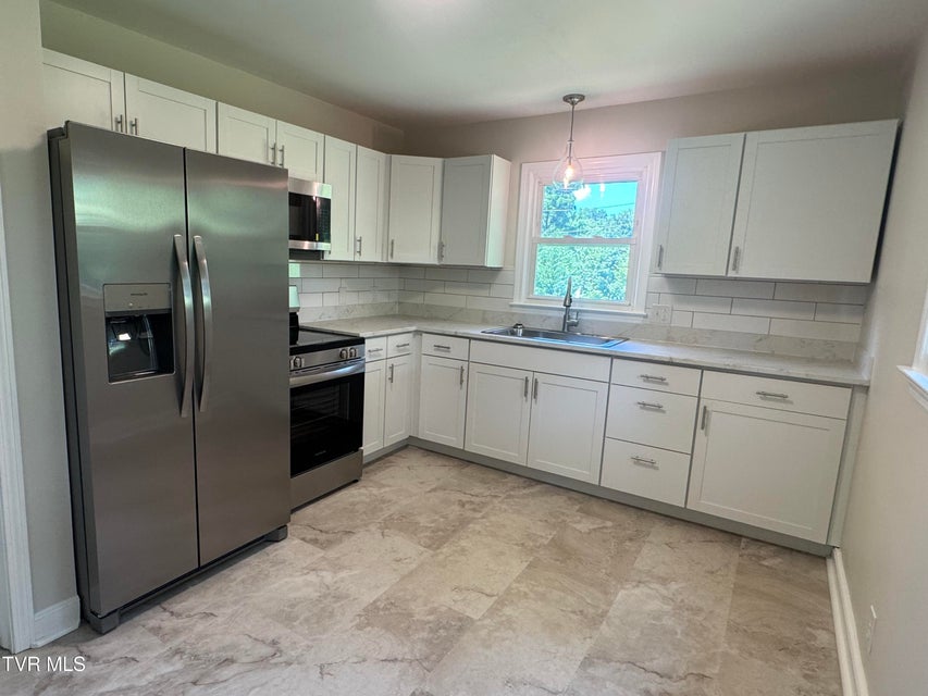 Photo #8: 514 Afton Street
