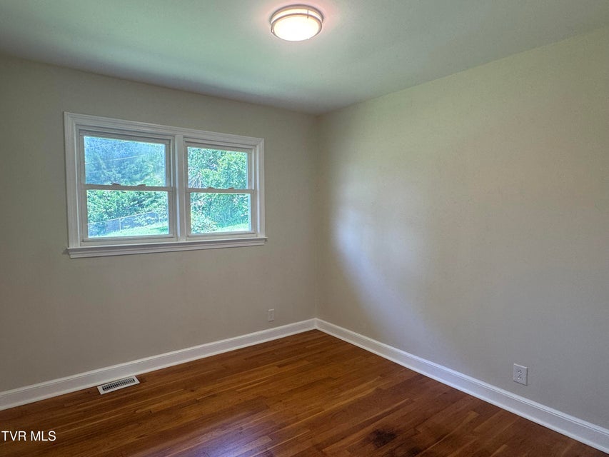 Photo #11: 514 Afton Street