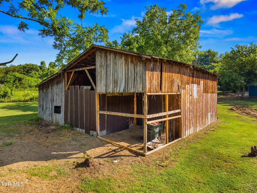Photo #27: 317 Berry Rd Road