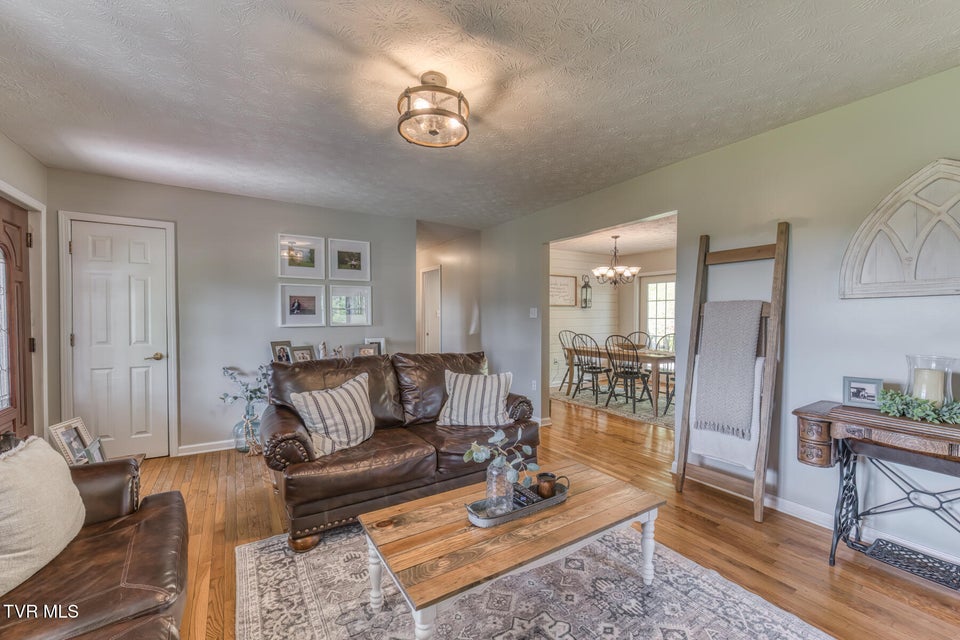 Photo #10: 2711 Pleasant Valley Road