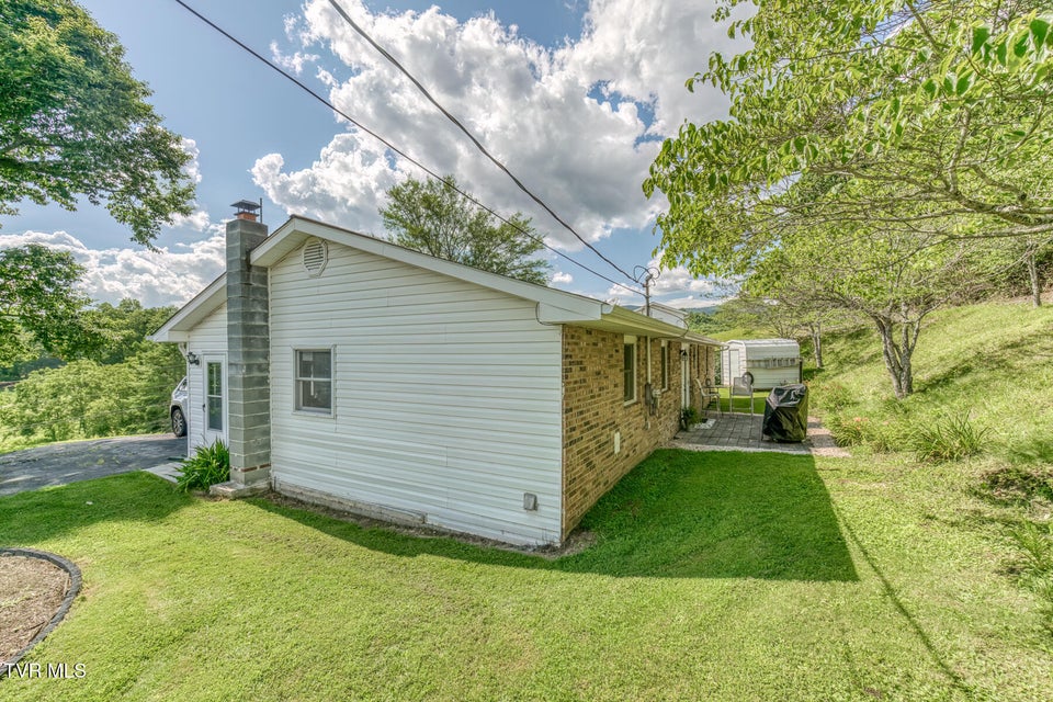 Photo #30: 2711 Pleasant Valley Road
