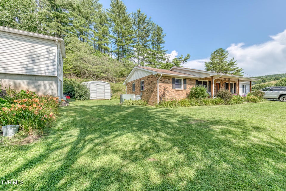 Photo #35: 2711 Pleasant Valley Road