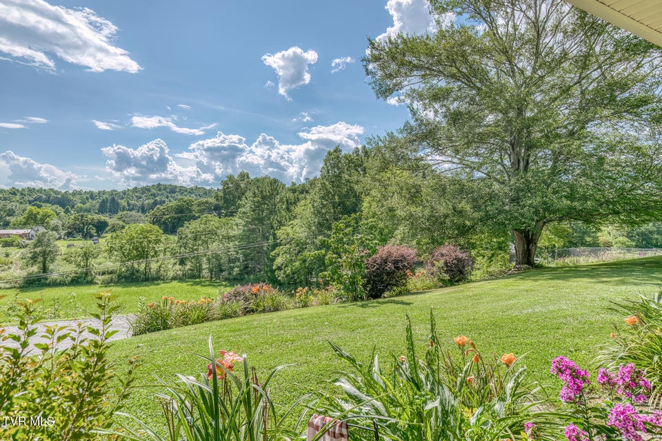 Photo #4: 2711 Pleasant Valley Road