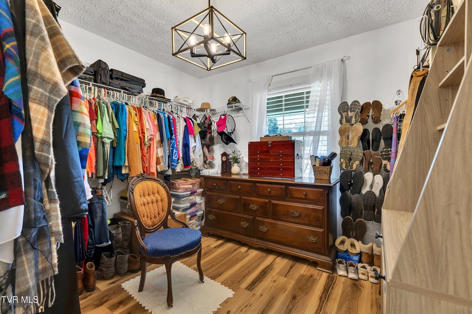Photo #28: 5009 Surrey Drive