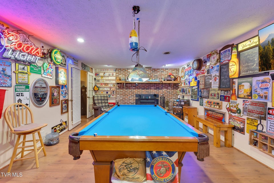 Photo #33: 5009 Surrey Drive