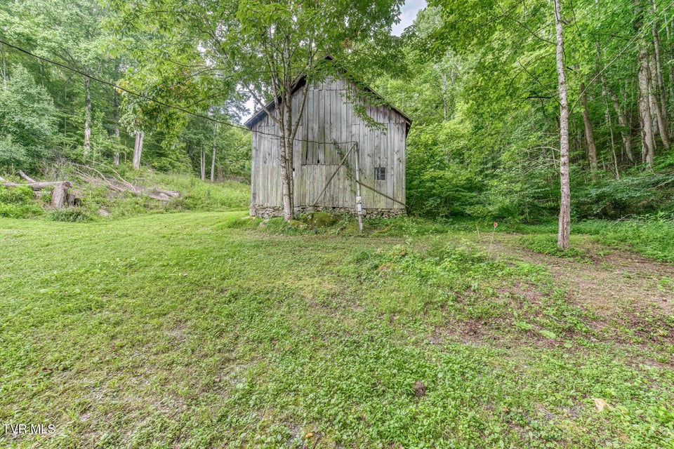 Photo #8: 134 Old Church Road