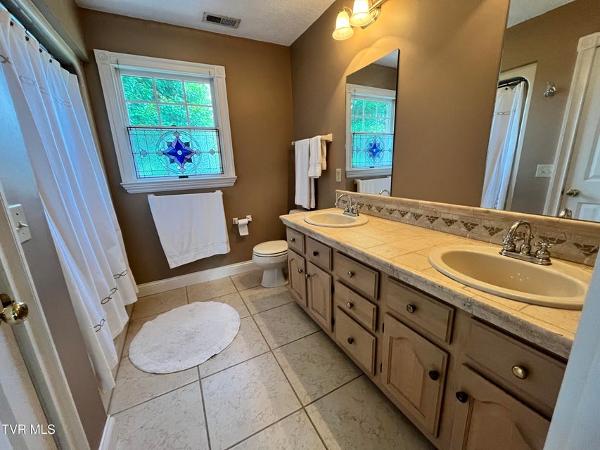 Photo #19: 448 Chesterfield Drive