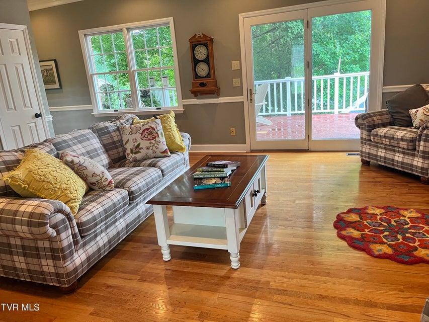 Photo #12: 448 Chesterfield Drive