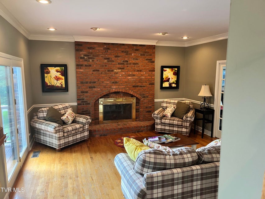 Photo #11: 448 Chesterfield Drive