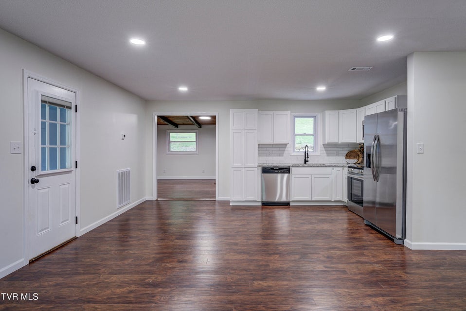 Photo #6: 119 Cleveland Road