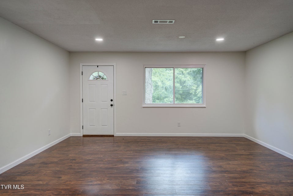 Photo #5: 119 Cleveland Road