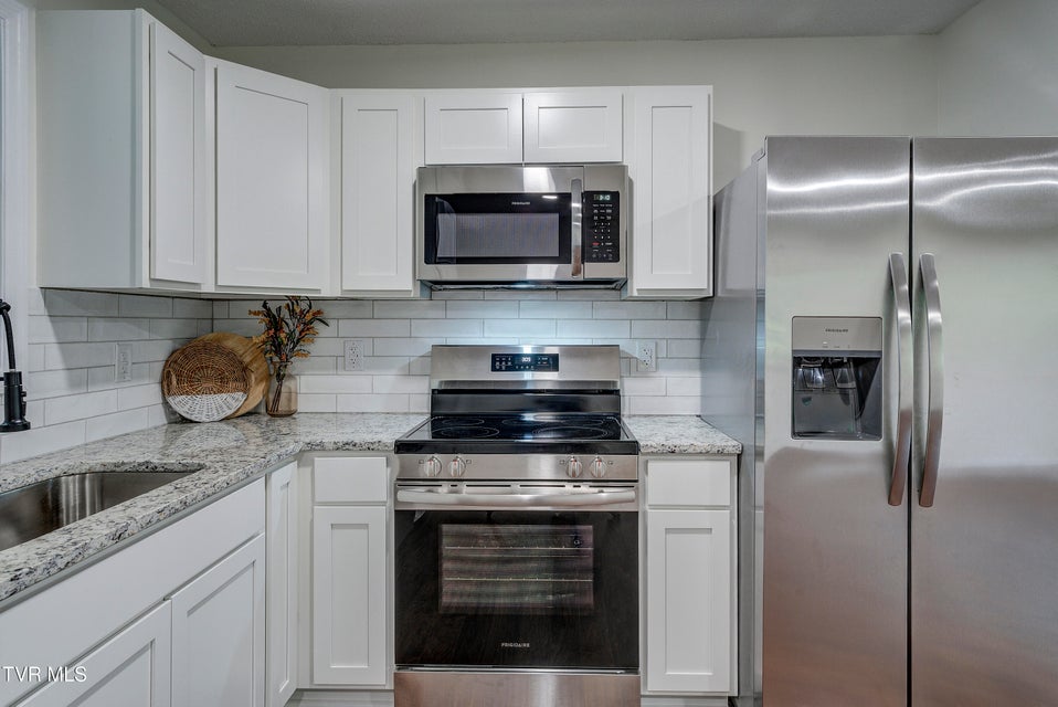Photo #9: 119 Cleveland Road