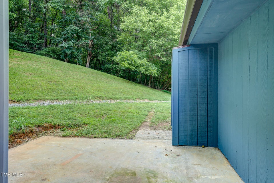 Photo #32: 119 Cleveland Road