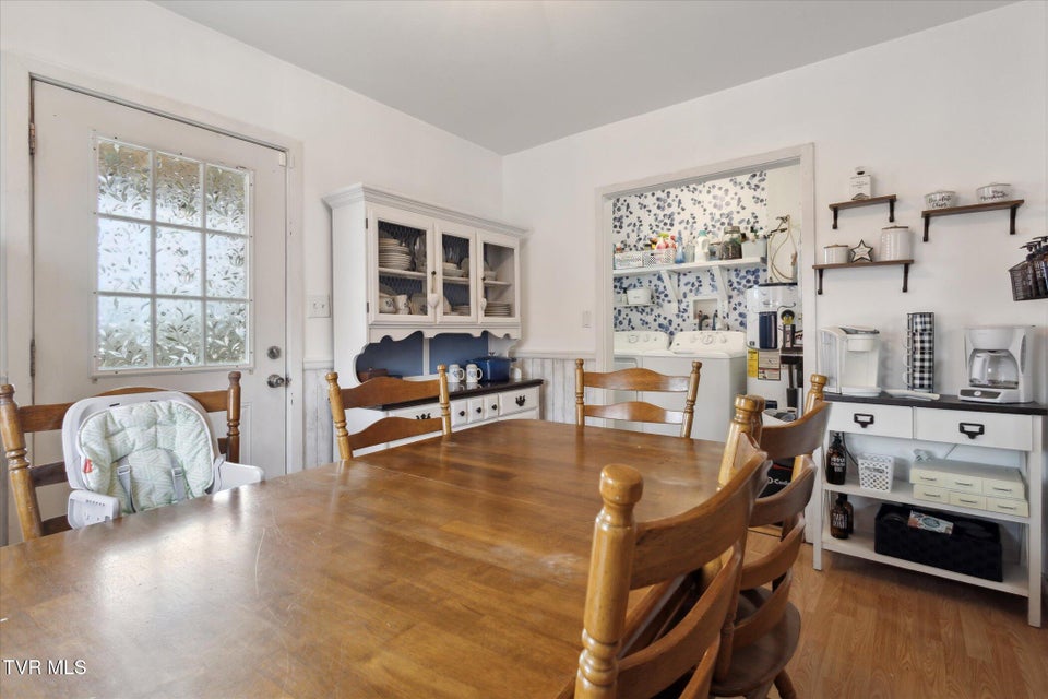 Photo #9: 1261 Chestnut Street