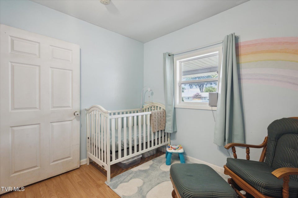 Photo #17: 1261 Chestnut Street
