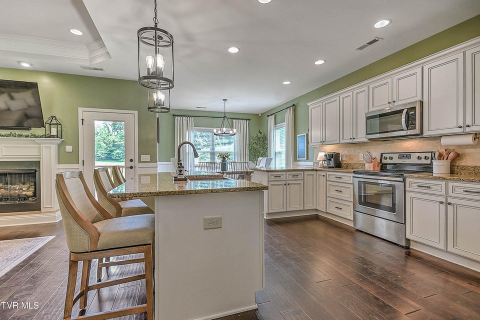 Photo #16: 2057 Poplar Ridge Court