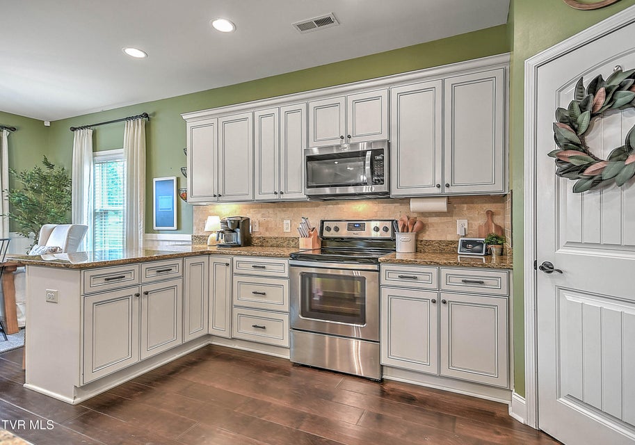 Photo #20: 2057 Poplar Ridge Court