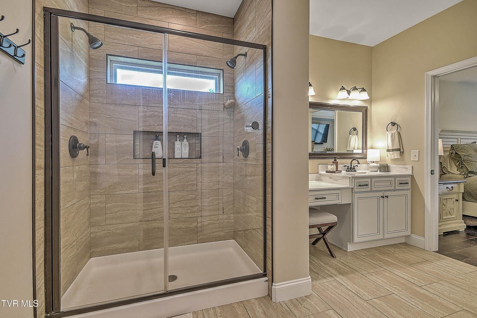 Photo #32: 2057 Poplar Ridge Court